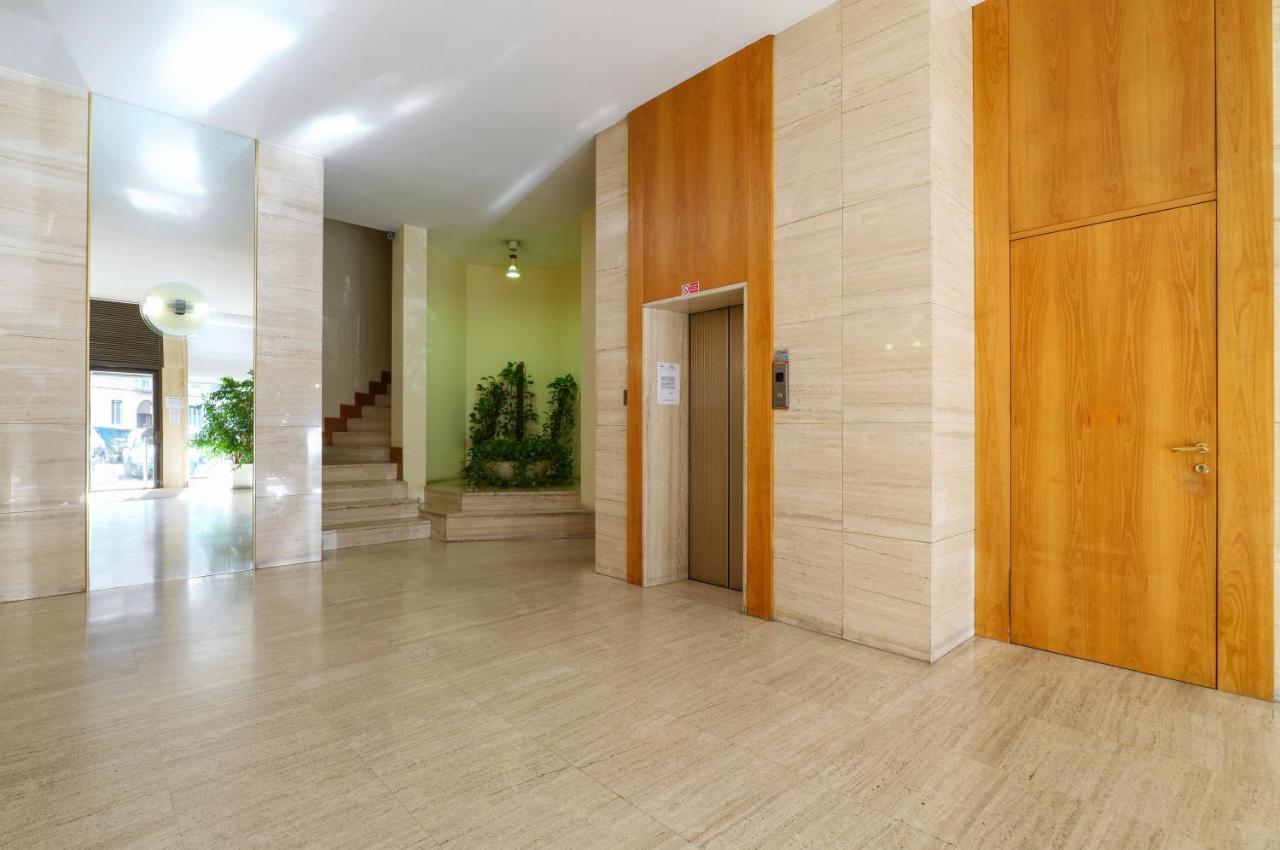 Duomo Luxury Apartment VII Милан Экстерьер фото