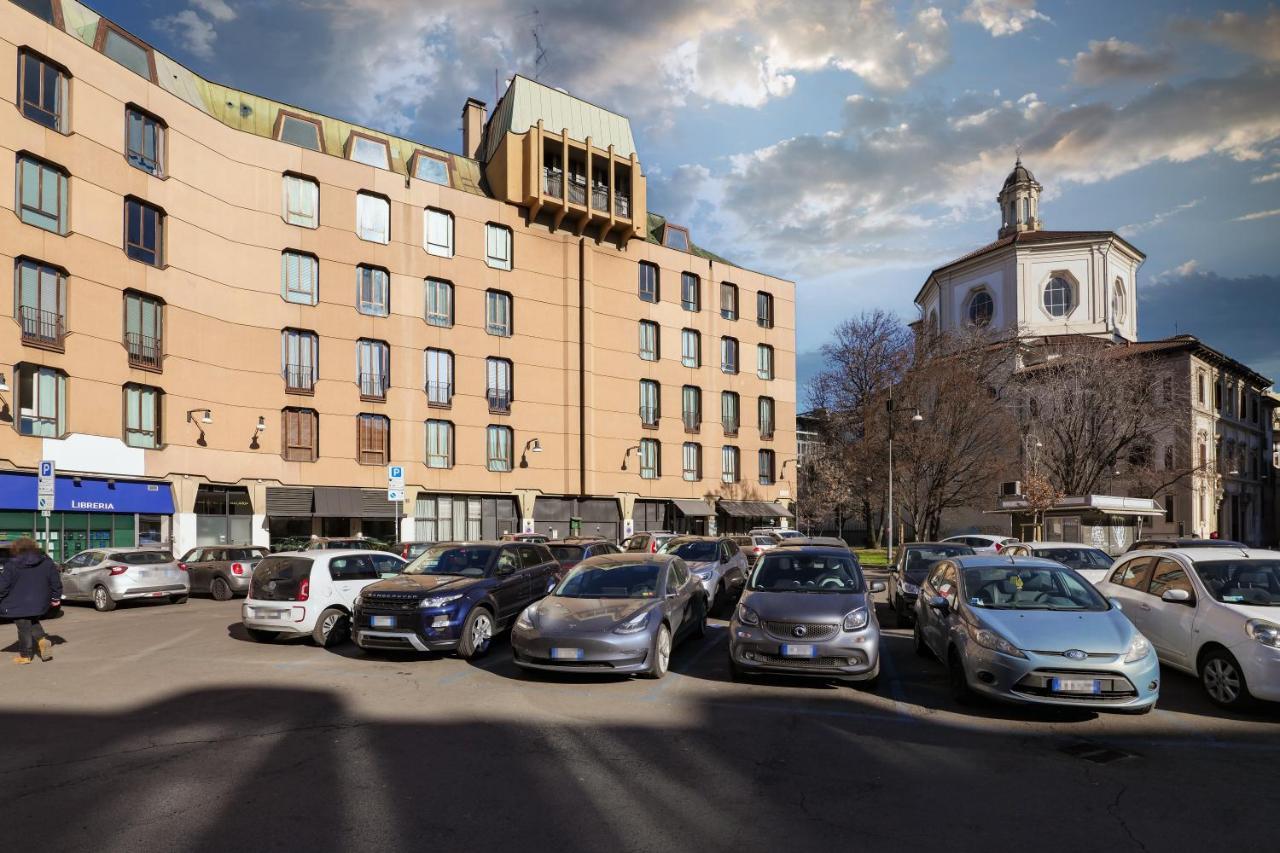 Duomo Luxury Apartment VII Милан Экстерьер фото